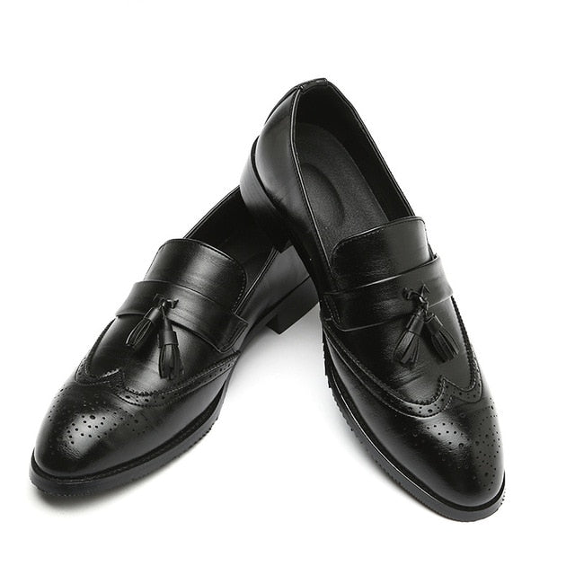 The Grand Gentleman Men's Pointed Wingtip Shoes